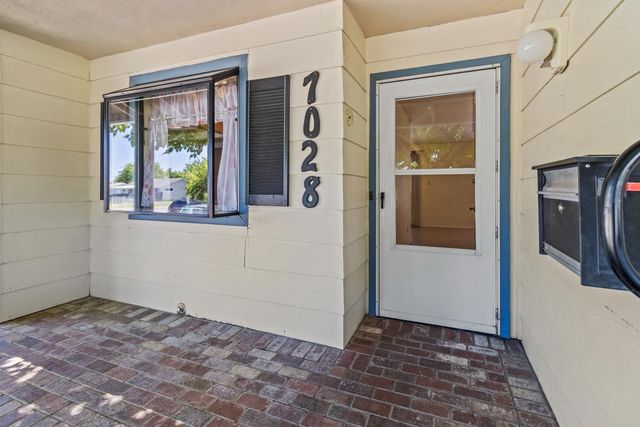 7028 Bismarck Dr, North Highlands, CA 95660