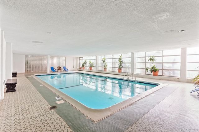 333 E Broadway 2K, Long Beach, NY 11561