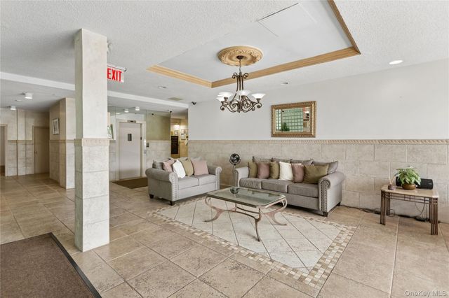 333 E Broadway 2K, Long Beach, NY 11561