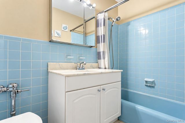 333 E Broadway 2K, Long Beach, NY 11561