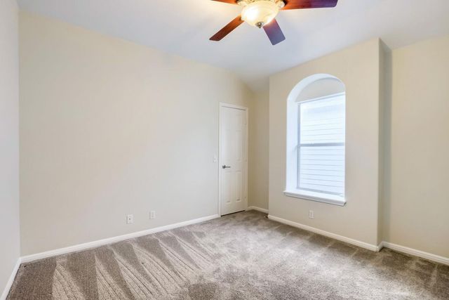 8215 Menlo Park PL, Round Rock, TX 78681