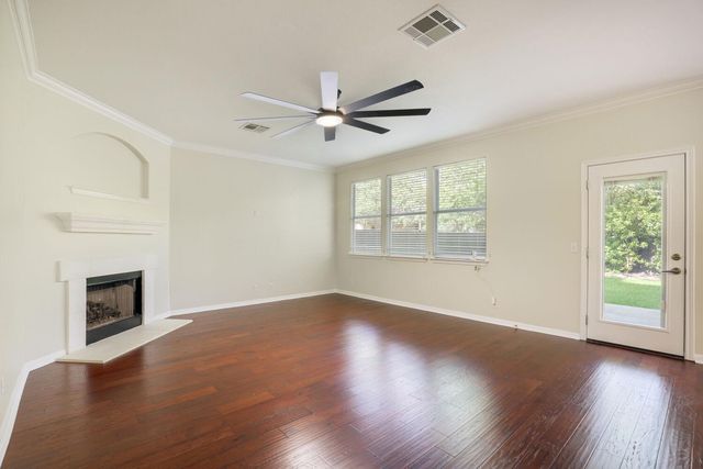 8215 Menlo Park PL, Round Rock, TX 78681