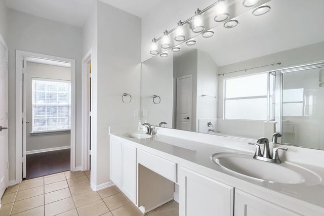 8215 Menlo Park PL, Round Rock, TX 78681