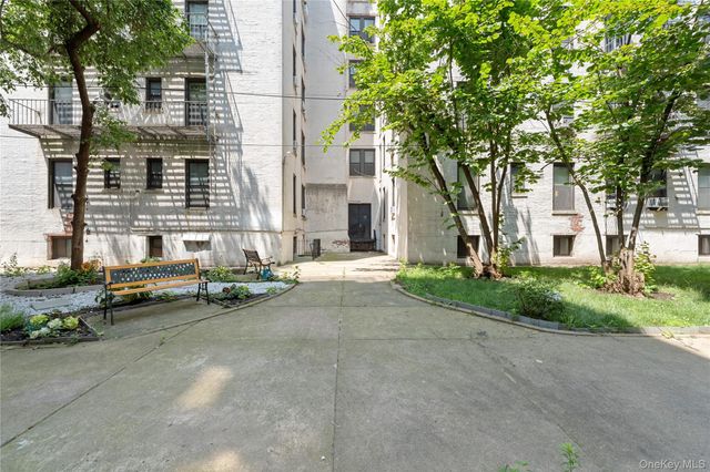 41-41 41st Street 5N, Sunnyside, NY 11104