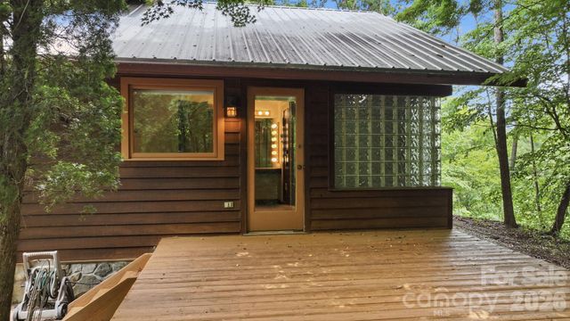11150 Highway 19W Highway, Bryson City, NC 28713