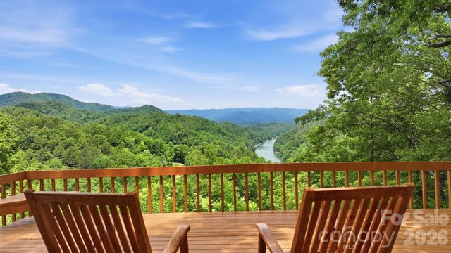 11150 Highway 19W Highway, Bryson City, NC 28713