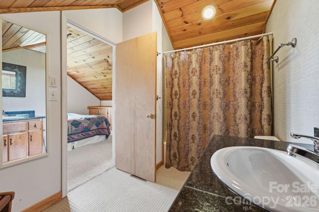 11150 Highway 19W Highway, Bryson City, NC 28713