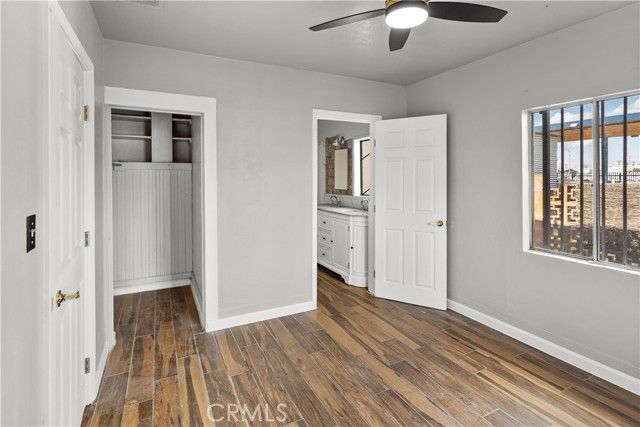 2521 P, Bakersfield, CA 93301