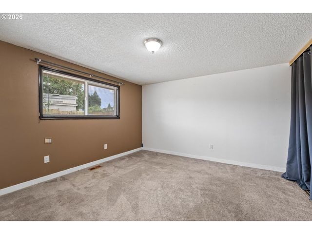 10606 Se 11TH Cir, Vancouver, WA 98664
