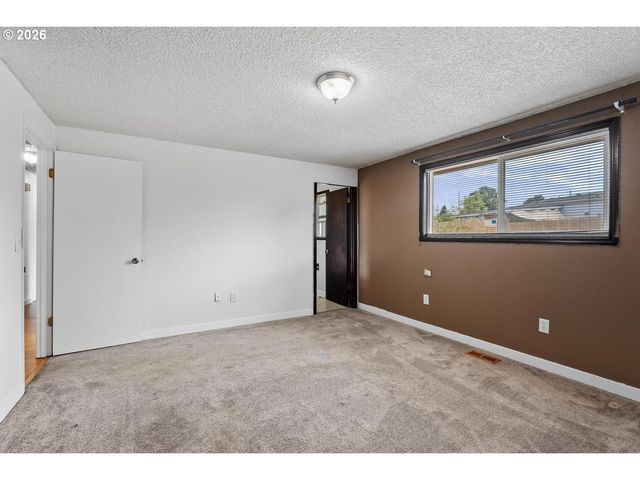 10606 Se 11TH Cir, Vancouver, WA 98664