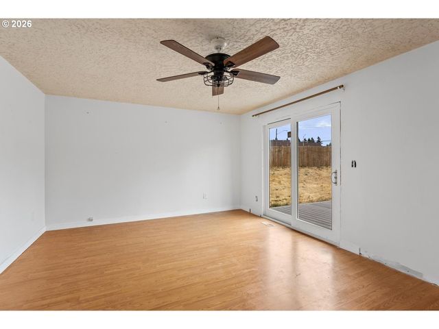 10606 Se 11TH Cir, Vancouver, WA 98664