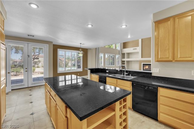 10086 Ashiem Street, Las Vegas, NV 89183