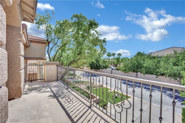 10086 Ashiem Street, Las Vegas, NV 89183
