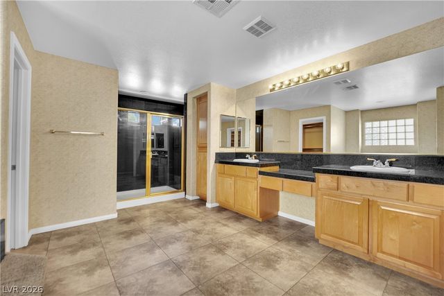 10086 Ashiem Street, Las Vegas, NV 89183