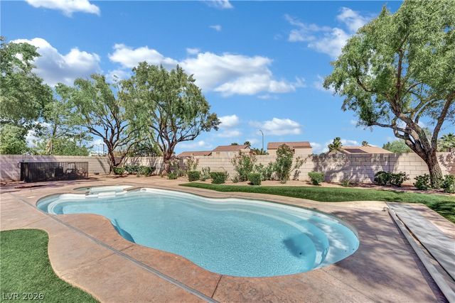 10086 Ashiem Street, Las Vegas, NV 89183