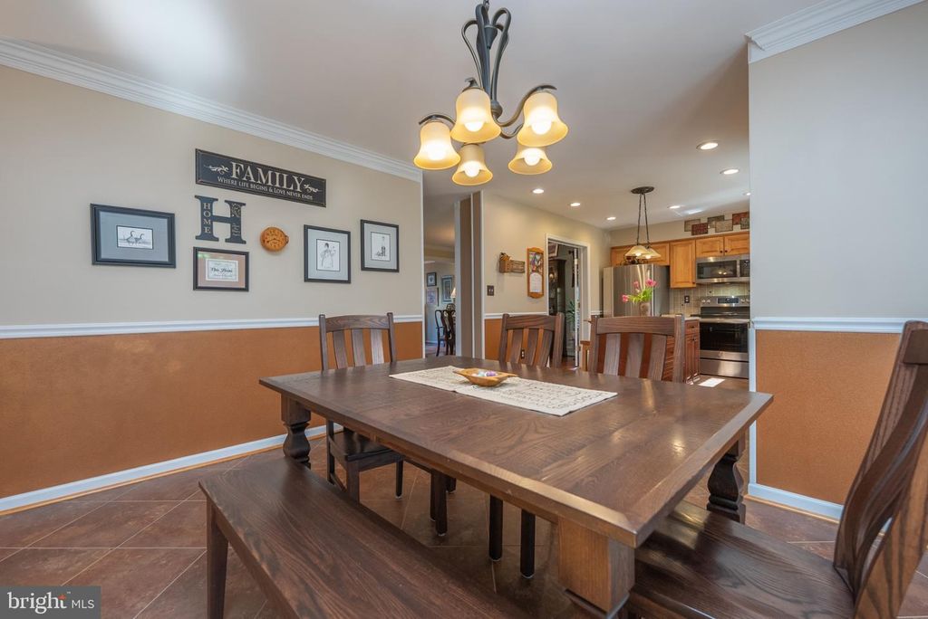 Image 20 of property listing at 58 PLEASANT ACRES DR, Thurmont, MD 21788