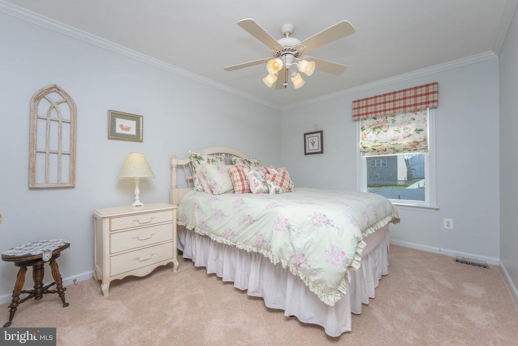 Image 36 of property listing at 58 PLEASANT ACRES DR, Thurmont, MD 21788