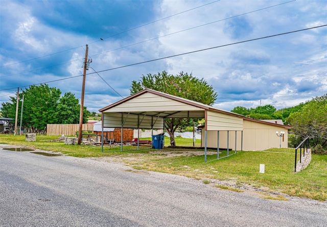 2717 Creek Drive, Granbury, TX 76048