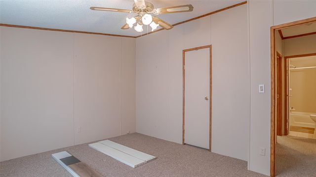 2717 Creek Drive, Granbury, TX 76048
