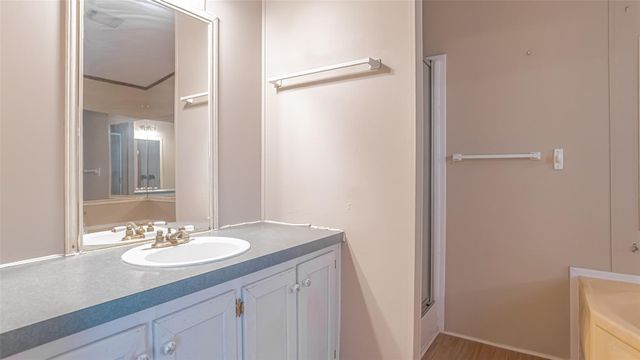 2717 Creek Drive, Granbury, TX 76048