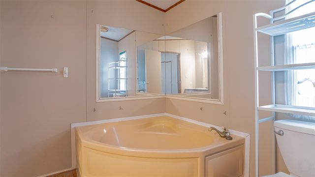 2717 Creek Drive, Granbury, TX 76048