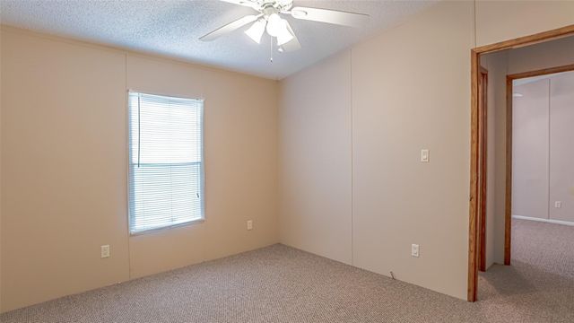 2717 Creek Drive, Granbury, TX 76048