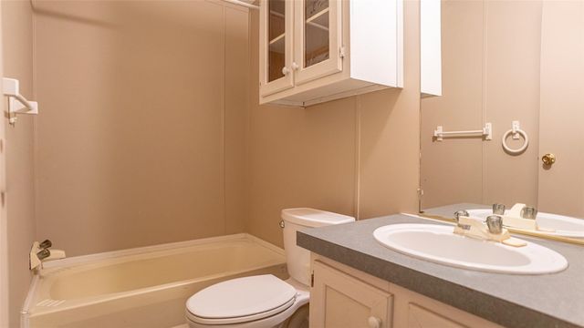2717 Creek Drive, Granbury, TX 76048
