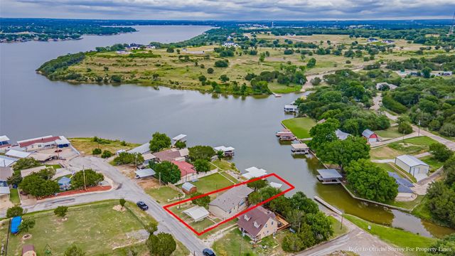 2717 Creek Drive, Granbury, TX 76048