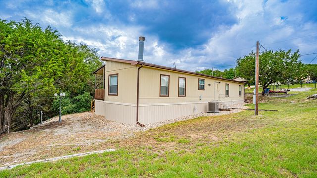 2717 Creek Drive, Granbury, TX 76048