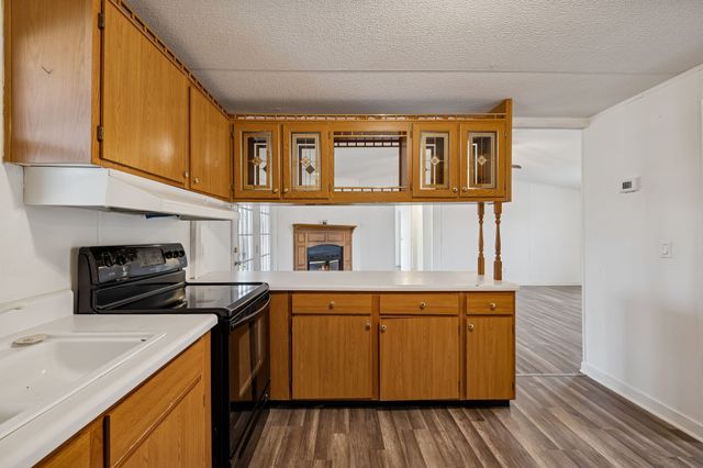 9 Cordell Hull Ln, Elmwood, TN 38560