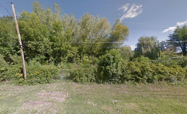 26100 W Channel Avenue, Antioch, IL 60002
