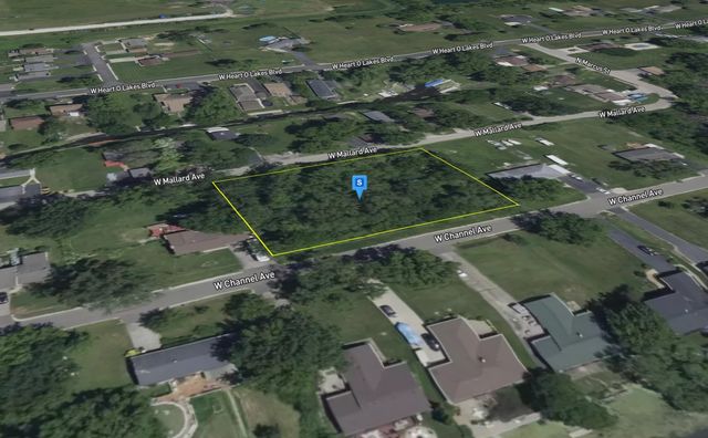 26100 W Channel Avenue, Antioch, IL 60002