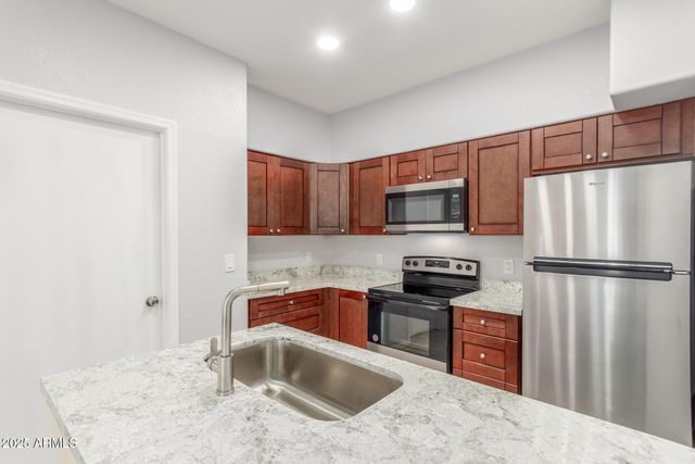 5302 E VAN BUREN Street 1028, Phoenix, AZ 85008