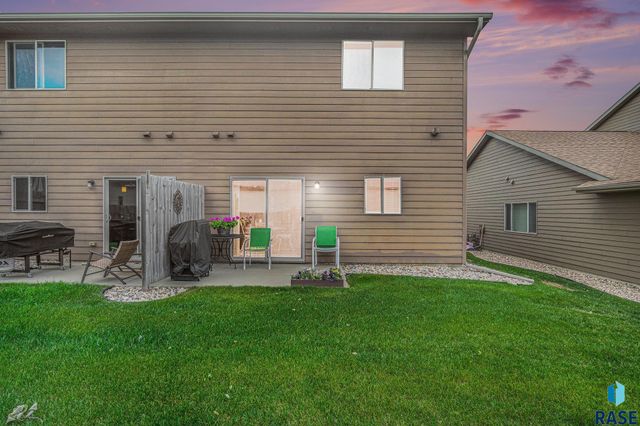 6808 S Witzke Ave, Sioux Falls, SD 57108