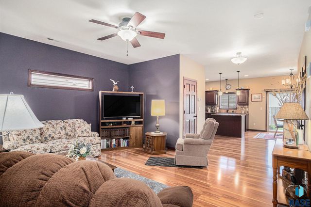 6808 S Witzke Ave, Sioux Falls, SD 57108