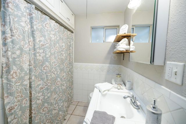 1244 Melrose Ave, Modesto, CA 95350