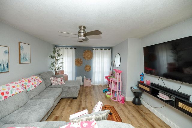 1244 Melrose Ave, Modesto, CA 95350