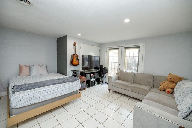 1244 Melrose Ave, Modesto, CA 95350