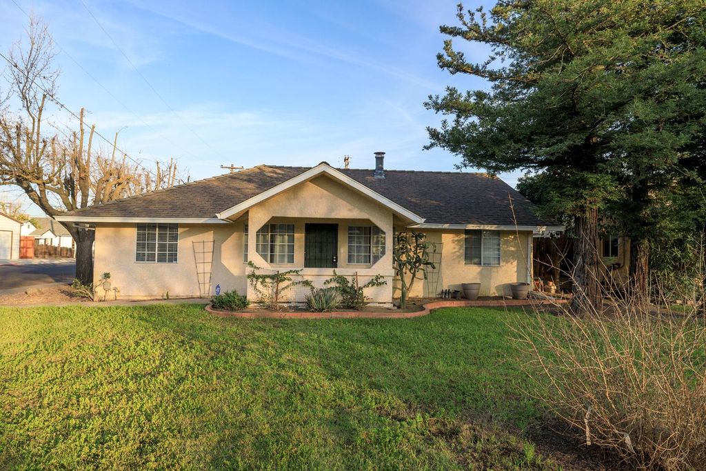 1244 Melrose Ave, Modesto, CA 95350