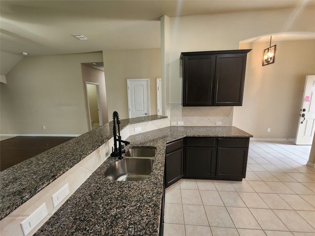 500 Paddle Drive, Crowley, TX 76036