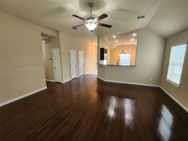 500 Paddle Drive, Crowley, TX 76036