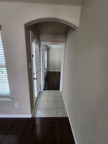 500 Paddle Drive, Crowley, TX 76036