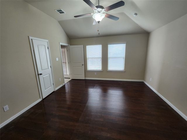 500 Paddle Drive, Crowley, TX 76036