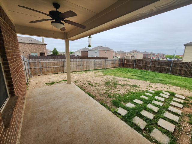 500 Paddle Drive, Crowley, TX 76036