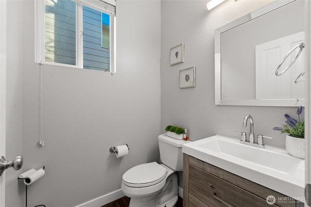 4033 64th Avenue E, Fife, WA 98424