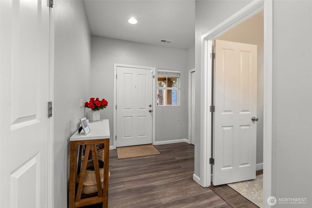 4033 64th Avenue E, Fife, WA 98424