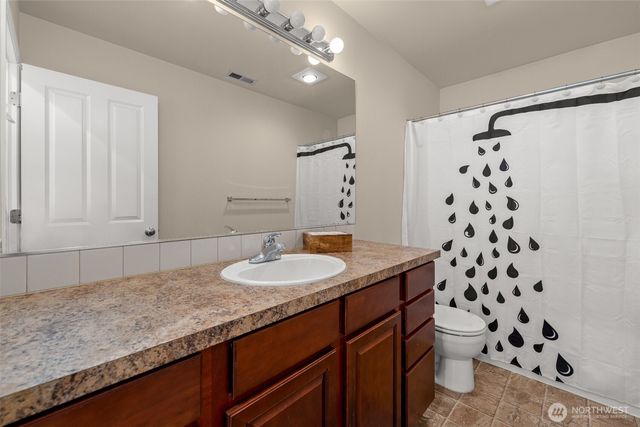 4033 64th Avenue E, Fife, WA 98424