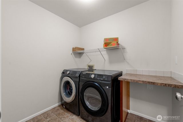 4033 64th Avenue E, Fife, WA 98424