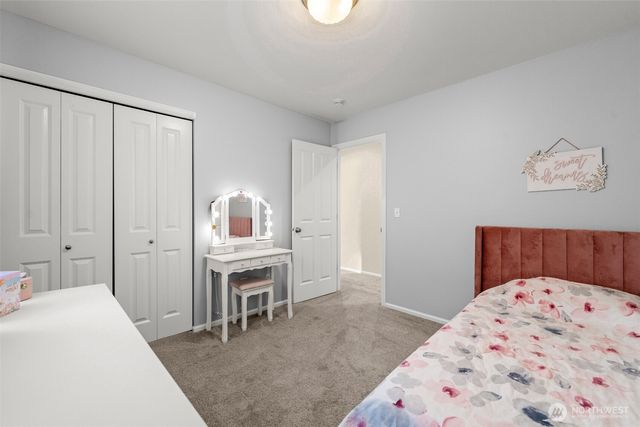 4033 64th Avenue E, Fife, WA 98424