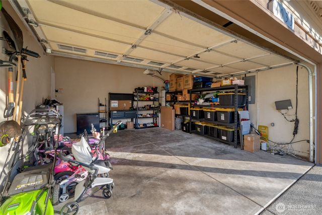 4033 64th Avenue E, Fife, WA 98424